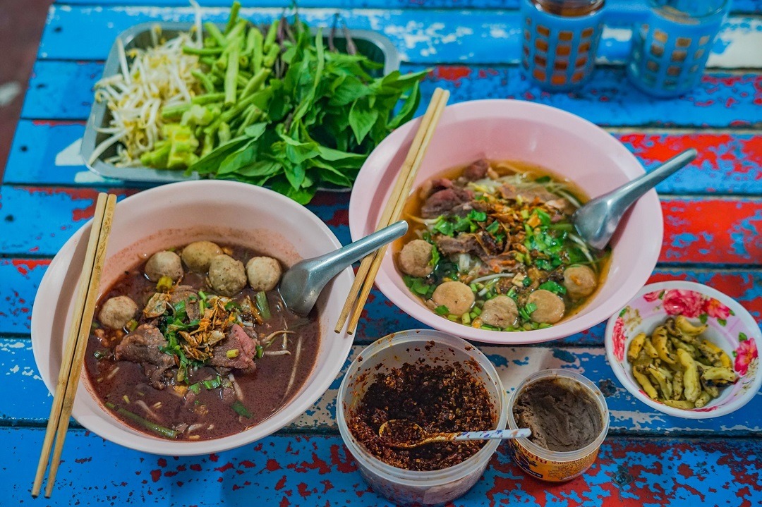 ร้านก๋วยเตี๋ยวลุงสม ณ อุบลราชธานี