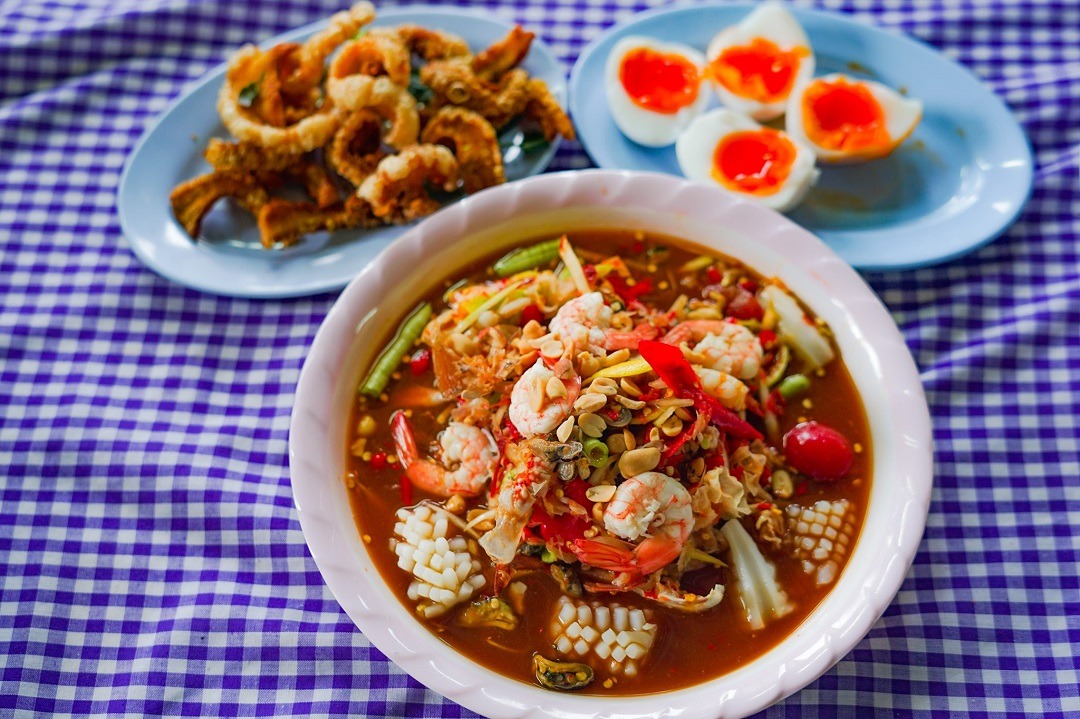 ส้มตำยายรุน ณ อุบลราชธานี