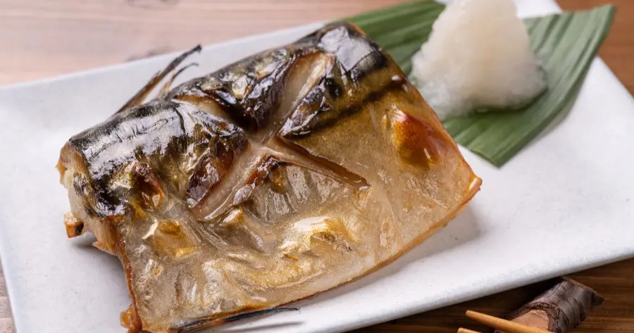 อาหารเช้าญี่ปุ่นที่ทำจากปลา