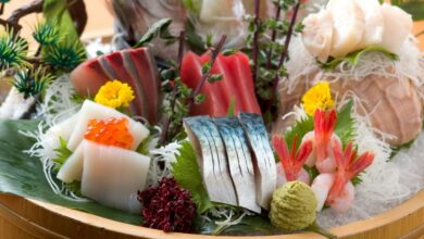 ซาซิมิ (Sashimi): ทำความเข้าใจกับรสชาติและเทคนิคการกิน