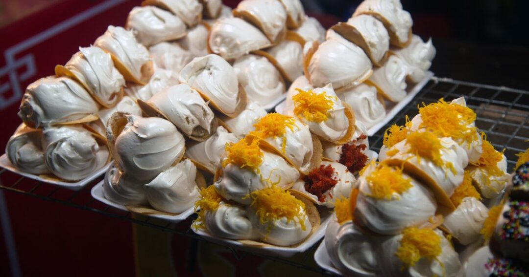 ขนมเบื้อง