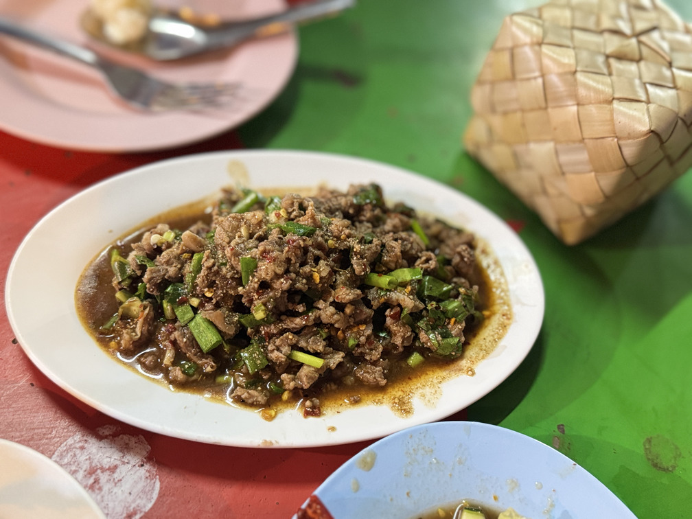 #4 ลาบเนื้อ